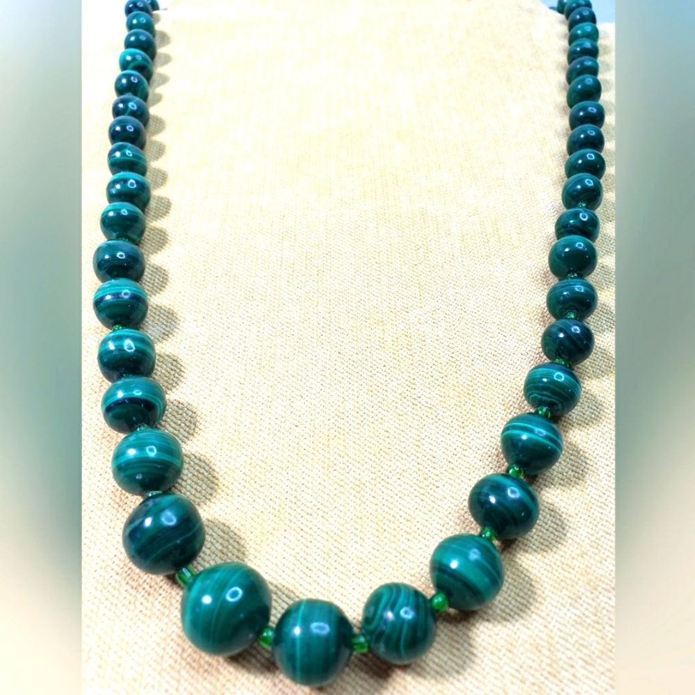 Vintage Malachite Graduated Beaded Necklace